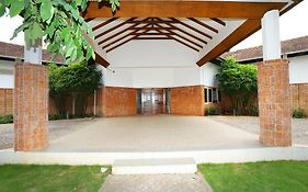 Super Townhouse Island Inn